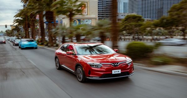 VinFast bàn giao xe cho khách hàng Mỹ từ 1/3/2023